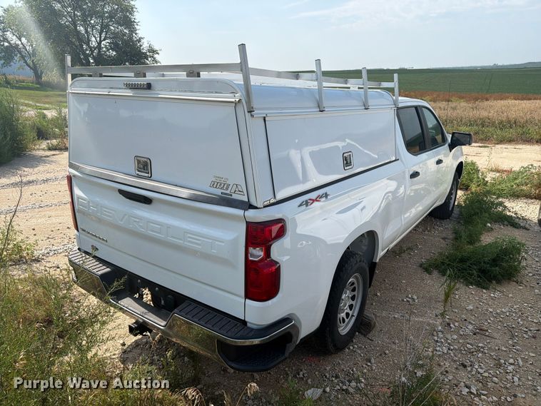 image for item DV8553 2023 Chevrolet Silverado 1500 Crew Cab pickup truck