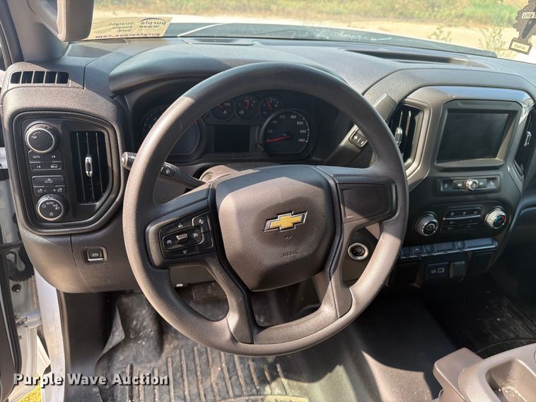 image for item DV8553 2023 Chevrolet Silverado 1500 Crew Cab pickup truck