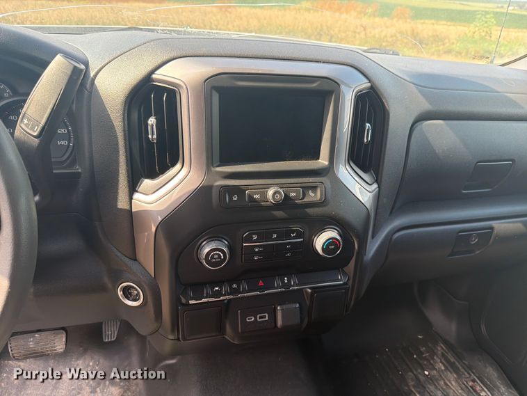 image for item DV8553 2023 Chevrolet Silverado 1500 Crew Cab pickup truck