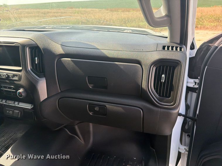 image for item DV8553 2023 Chevrolet Silverado 1500 Crew Cab pickup truck