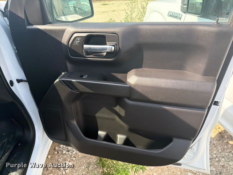 image for item DV8553 2023 Chevrolet Silverado 1500 Crew Cab pickup truck