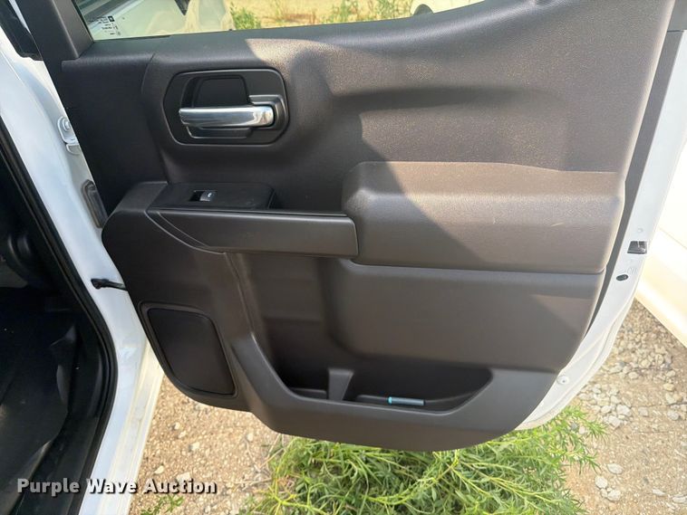 image for item DV8553 2023 Chevrolet Silverado 1500 Crew Cab pickup truck