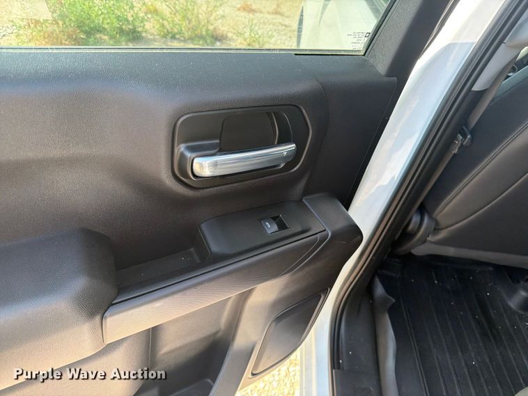 image for item DV8553 2023 Chevrolet Silverado 1500 Crew Cab pickup truck