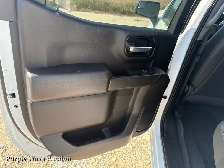 image for item DV8553 2023 Chevrolet Silverado 1500 Crew Cab pickup truck