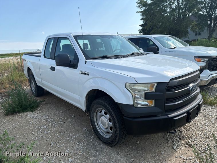 image for item DV8554 2015 Ford F150 Ext. Cab pickup truck