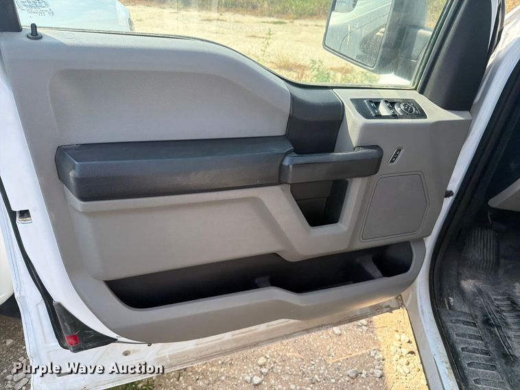 image for item DV8554 2015 Ford F150 Ext. Cab pickup truck
