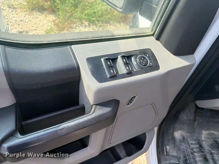 image for item DV8554 2015 Ford F150 Ext. Cab pickup truck