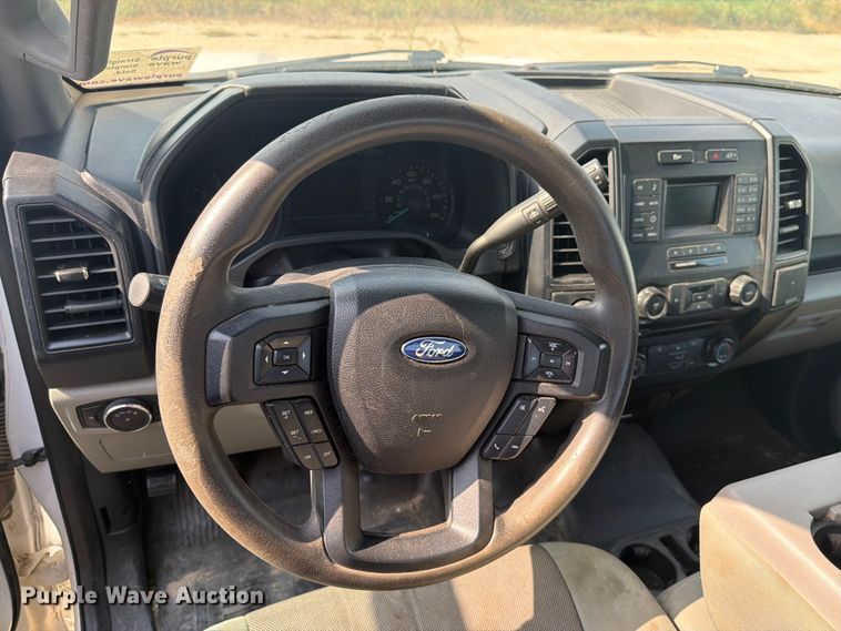 image for item DV8554 2015 Ford F150 Ext. Cab pickup truck