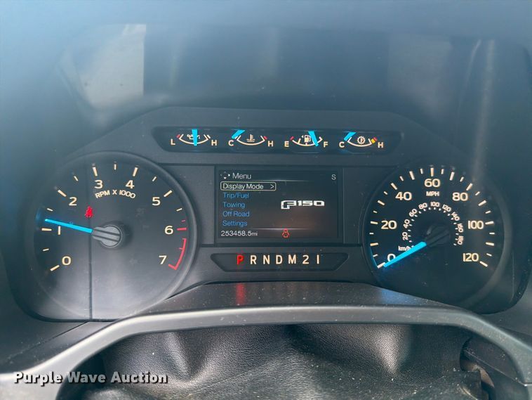 image for item DV8554 2015 Ford F150 Ext. Cab pickup truck