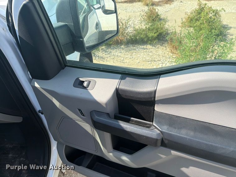 image for item DV8554 2015 Ford F150 Ext. Cab pickup truck