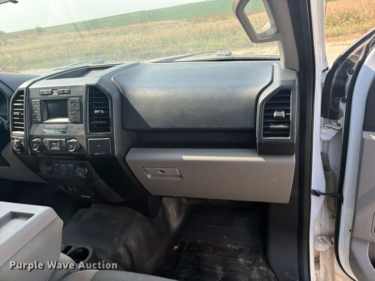 image for item DV8554 2015 Ford F150 Ext. Cab pickup truck