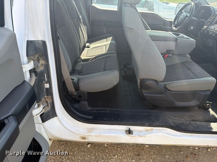 image for item DV8554 2015 Ford F150 Ext. Cab pickup truck