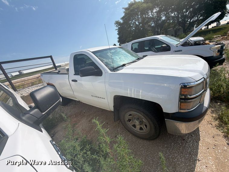 image for item DV8555 2014 Chevrolet Silverado pickup truck
