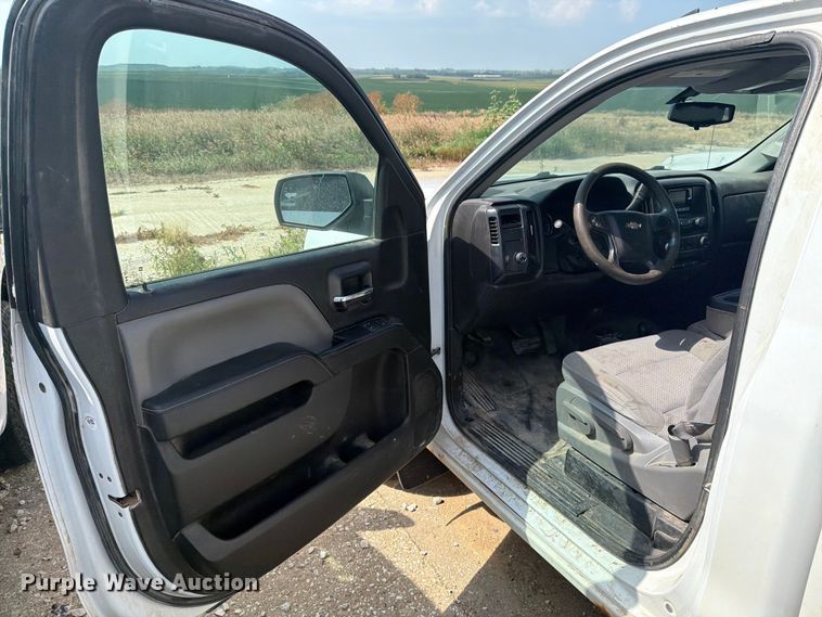 image for item DV8555 2014 Chevrolet Silverado pickup truck