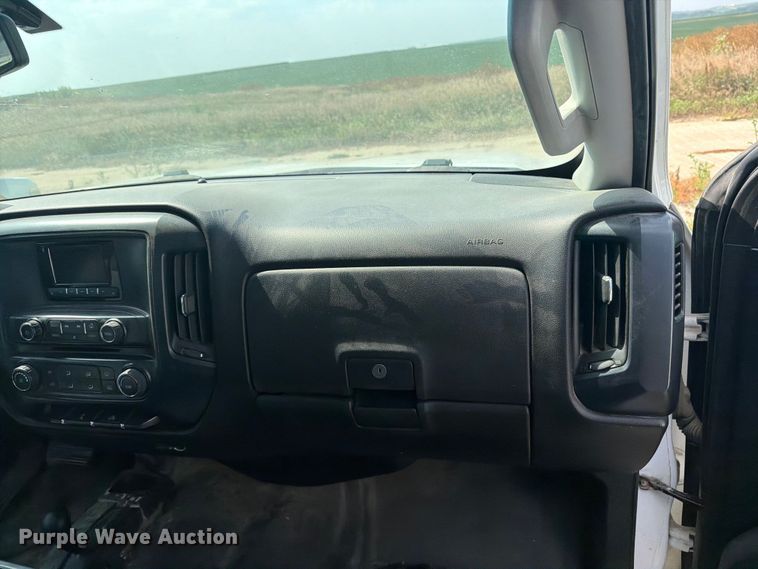 image for item DV8555 2014 Chevrolet Silverado pickup truck