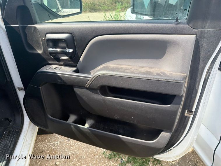 image for item DV8555 2014 Chevrolet Silverado pickup truck