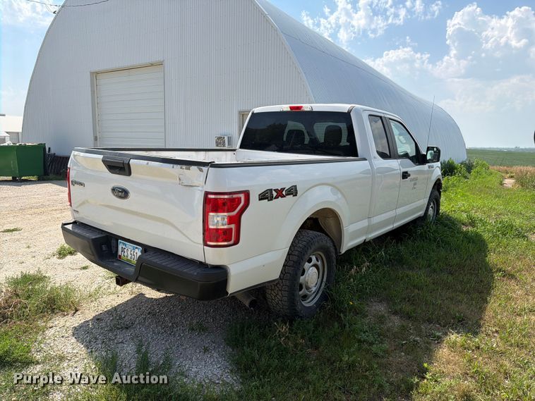 image for item DV8556 2019 Ford F150 Ext. Cab pickup truck