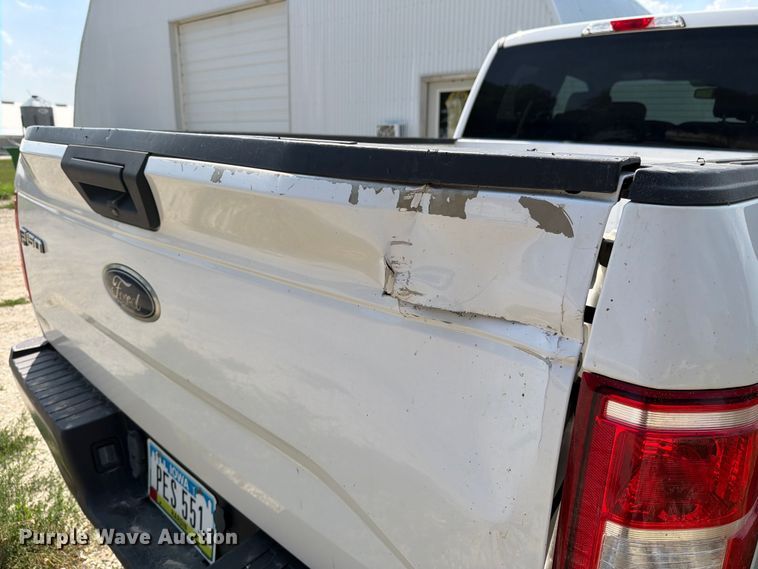 image for item DV8556 2019 Ford F150 Ext. Cab pickup truck