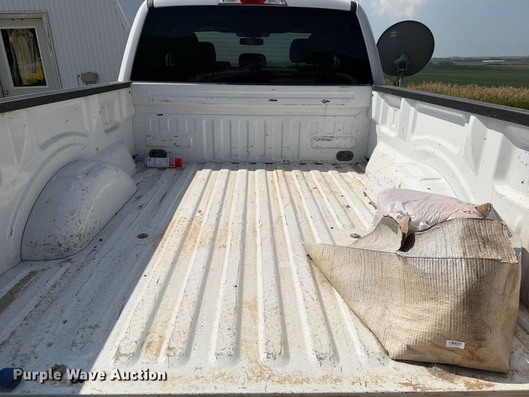 image for item DV8556 2019 Ford F150 Ext. Cab pickup truck