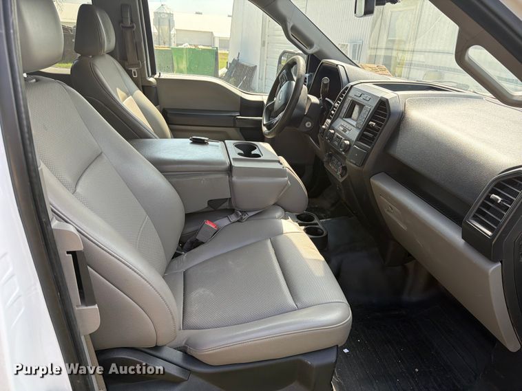 image for item DV8556 2019 Ford F150 Ext. Cab pickup truck