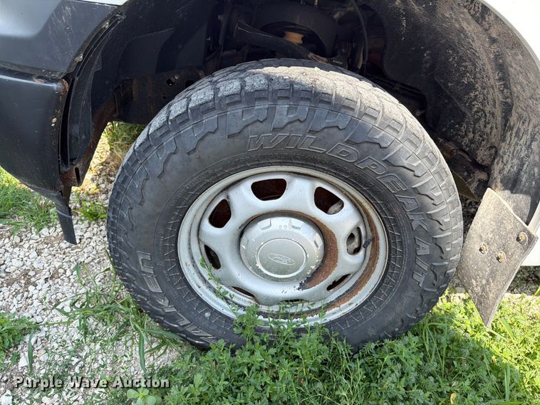 image for item DV8556 2019 Ford F150 Ext. Cab pickup truck