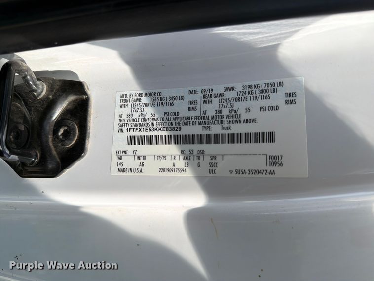 image for item DV8556 2019 Ford F150 Ext. Cab pickup truck