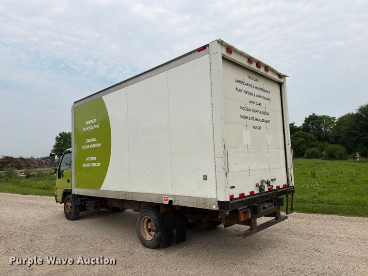 image for item DV8563 2002 Isuzu NPR box truck