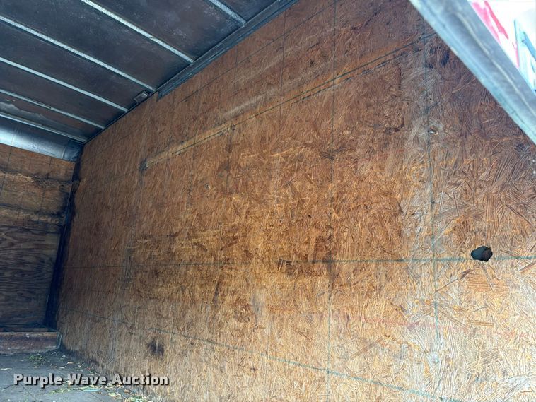 image for item DV8563 2002 Isuzu NPR box truck