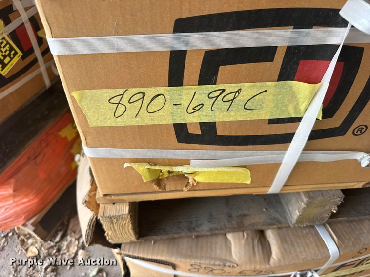 image for item DY3088 Approximately (1,055) 890-699c mower blades