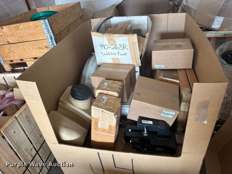 image for item DY3095 Crate of parts