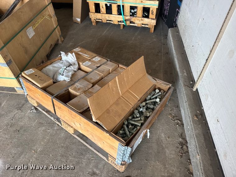 Approximately 325 M20x90 10.9 hex bolts