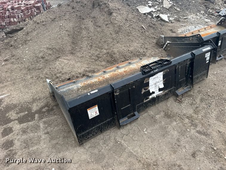 image for item DY3111 Land Pride AP-HD80LLC Skid steer bucket