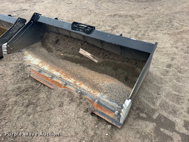 image for item DY3111 Land Pride AP-HD80LLC Skid steer bucket
