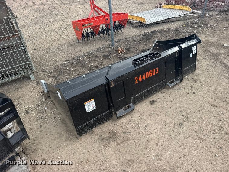 image for item DY3112 Land Pride AP-HD80LLC Skid steer bucket