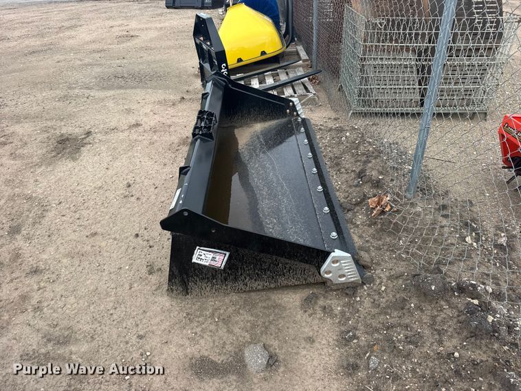 image for item DY3112 Land Pride AP-HD80LLC Skid steer bucket
