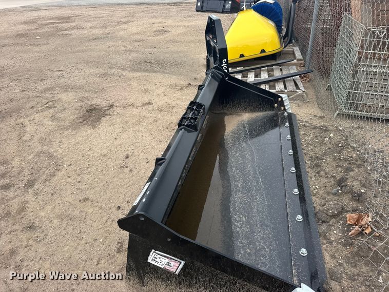 image for item DY3112 Land Pride AP-HD80LLC Skid steer bucket