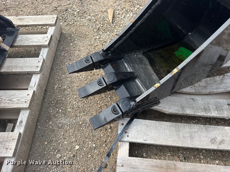 image for item DY3118 Mini excavator bucket