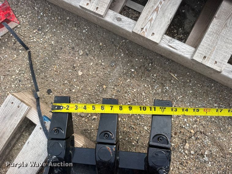 image for item DY3118 Mini excavator bucket