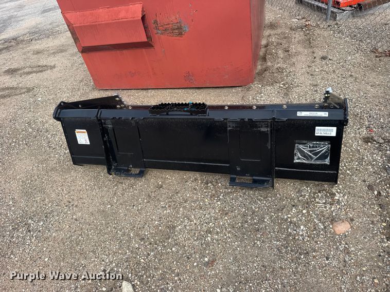 image for item DY3119 Skid steer bucket