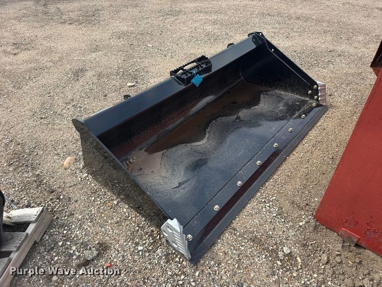 image for item DY3119 Skid steer bucket