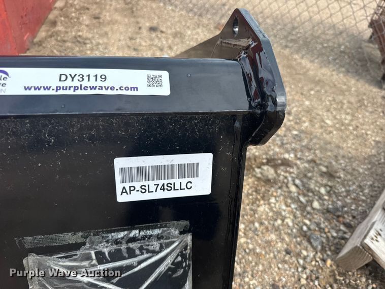 image for item DY3119 Skid steer bucket
