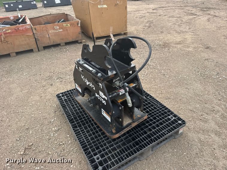 image for item DY3120 Kubota PC700 plate compactor
