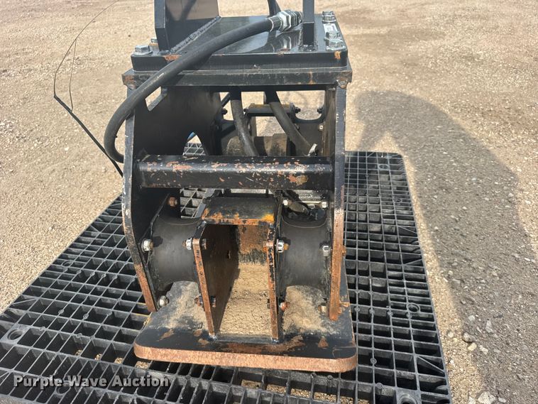 image for item DY3120 Kubota PC700 plate compactor