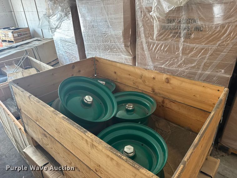 image for item DY3122 (5) crates of parts