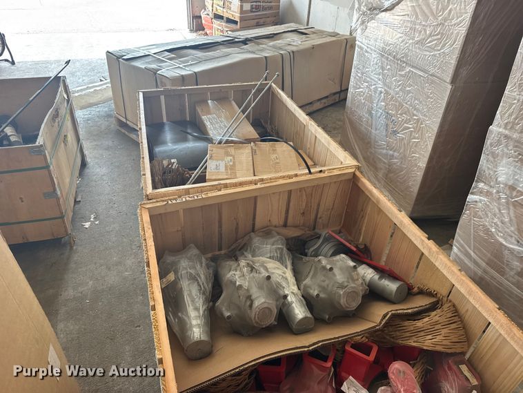 image for item DY3122 (5) crates of parts