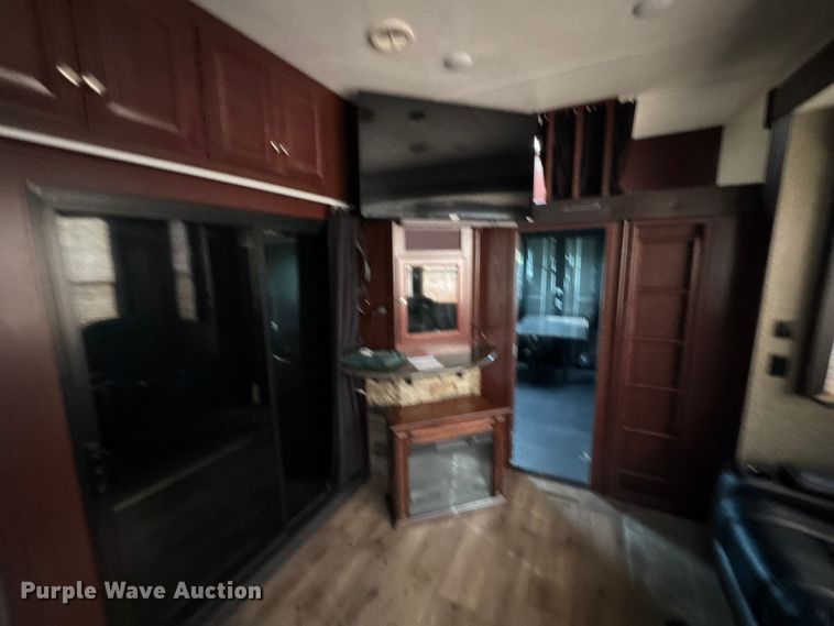 image for item DY3123 2015 Heartland Road Warrior 4020 toy hauler camper