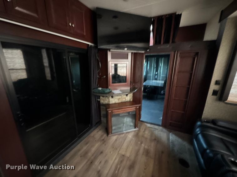image for item DY3123 2015 Heartland Road Warrior 4020 toy hauler camper
