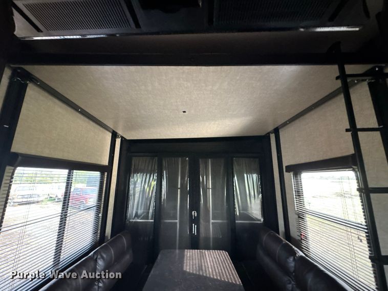 image for item DY3123 2015 Heartland Road Warrior 4020 toy hauler camper