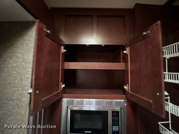 image for item DY3123 2015 Heartland Road Warrior 4020 toy hauler camper