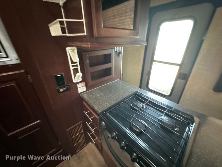 image for item DY3123 2015 Heartland Road Warrior 4020 toy hauler camper
